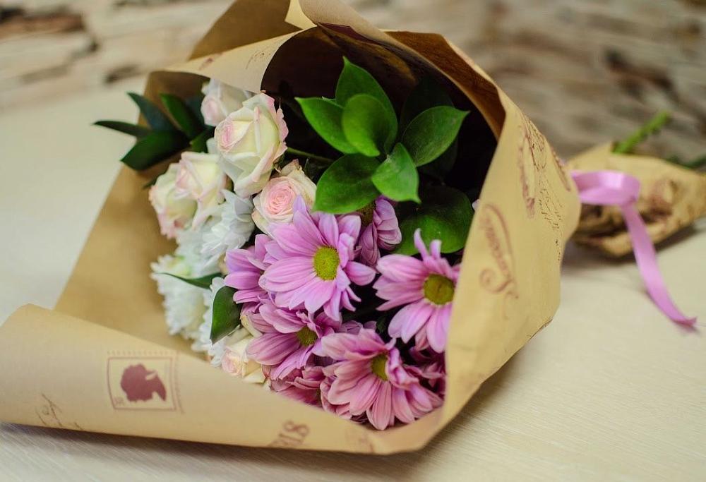 Букет цветов из: Розы и Хризантемы в Иванино