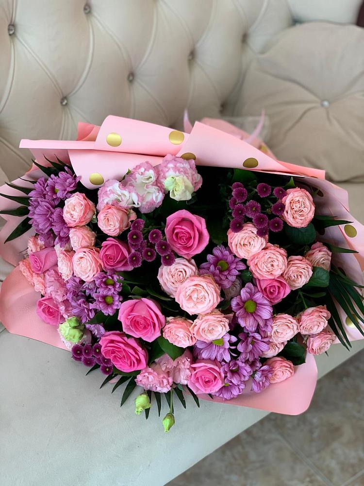 Букет цветов из: Хризантемы, Розы и Лизиантусы в Иванино