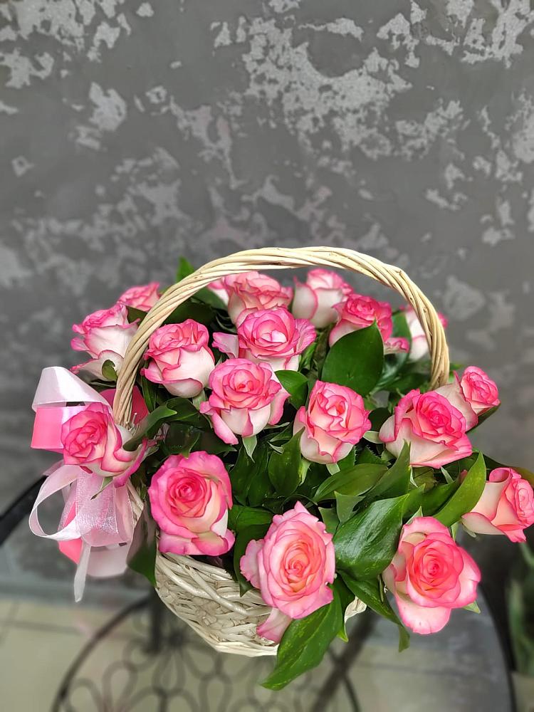 Цветочная композиция из Розы в корзине в Иванино