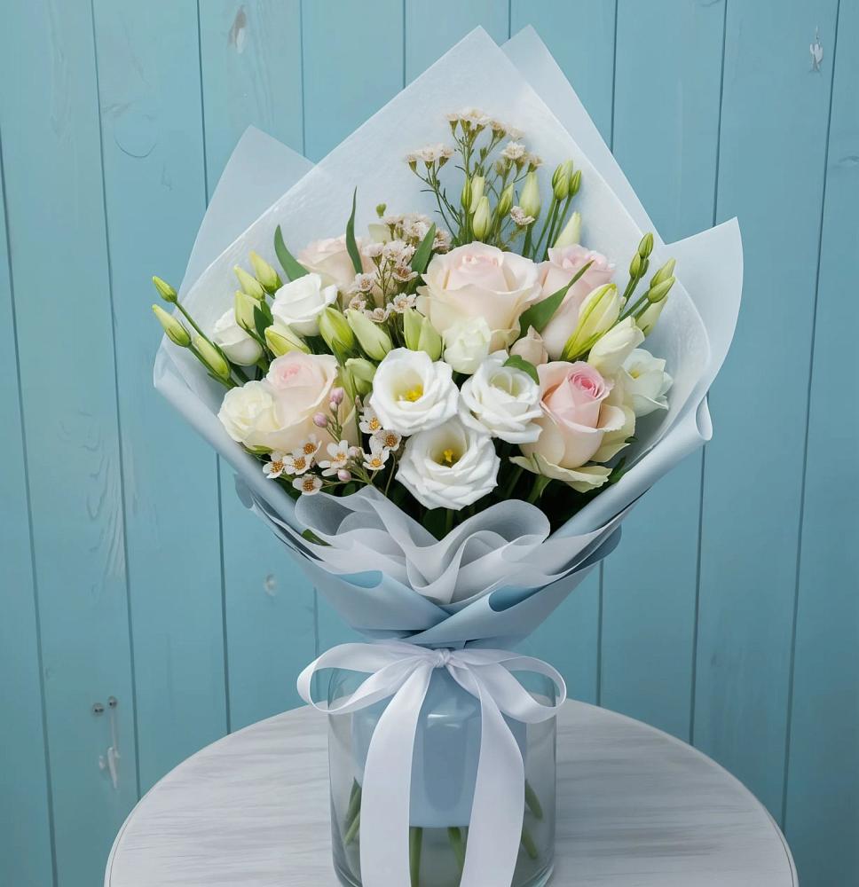 Букет цветов из: Розы и Лизиантусы в Иванино