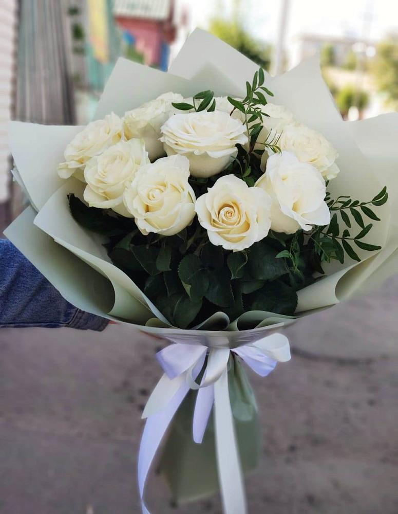Букет Белые розы Проуд в Иванино