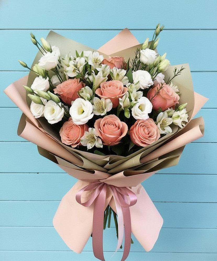 Букет цветов из: Розы, Альстромерии и Лизиантусы в Иванино