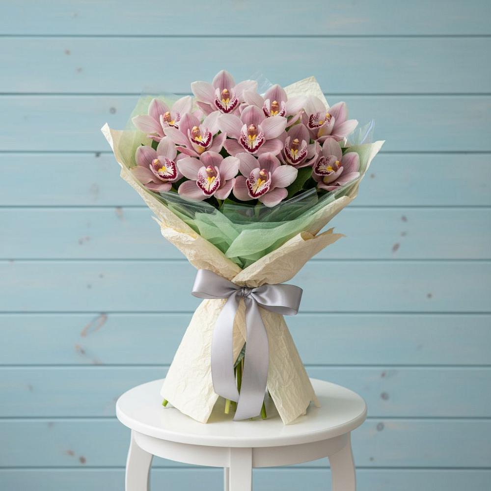 Букет цветов из: Орхидеи и Розы в Иванино