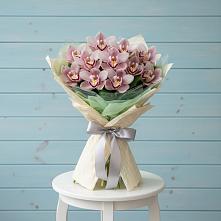 Букет цветов из:  Орхидеи и Розы в Иванино
