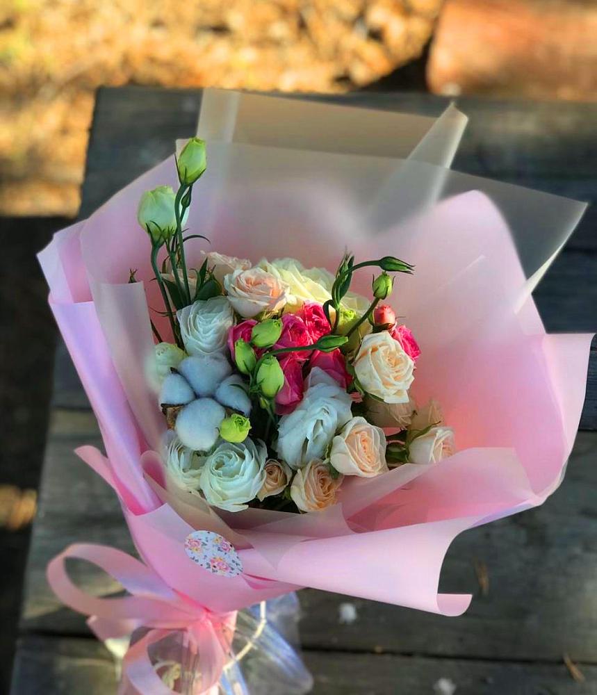 Букет цветов из: Розы и Лизиантусы в Иванино