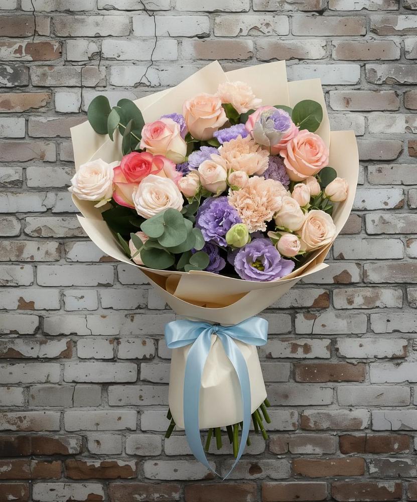 Букет цветов из: Розы, Лизиантусы и Гвоздики в Иванино