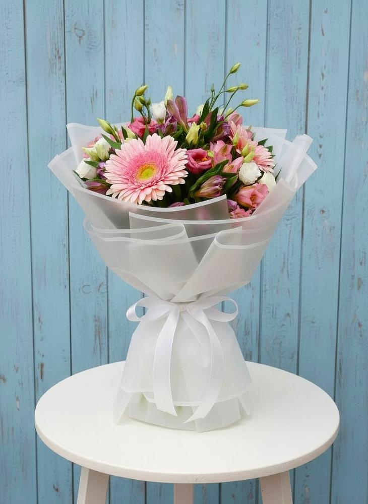 Букет цветов из: Герберы, Альстромерии и Лизиантусы в Иванино