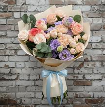 Букет цветов из:  Розы, Лизиантусы и Гвоздики в Иванино