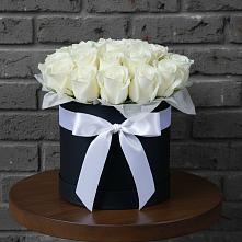 Цветочная композиция из Розы в шляпной коробке в Иванино