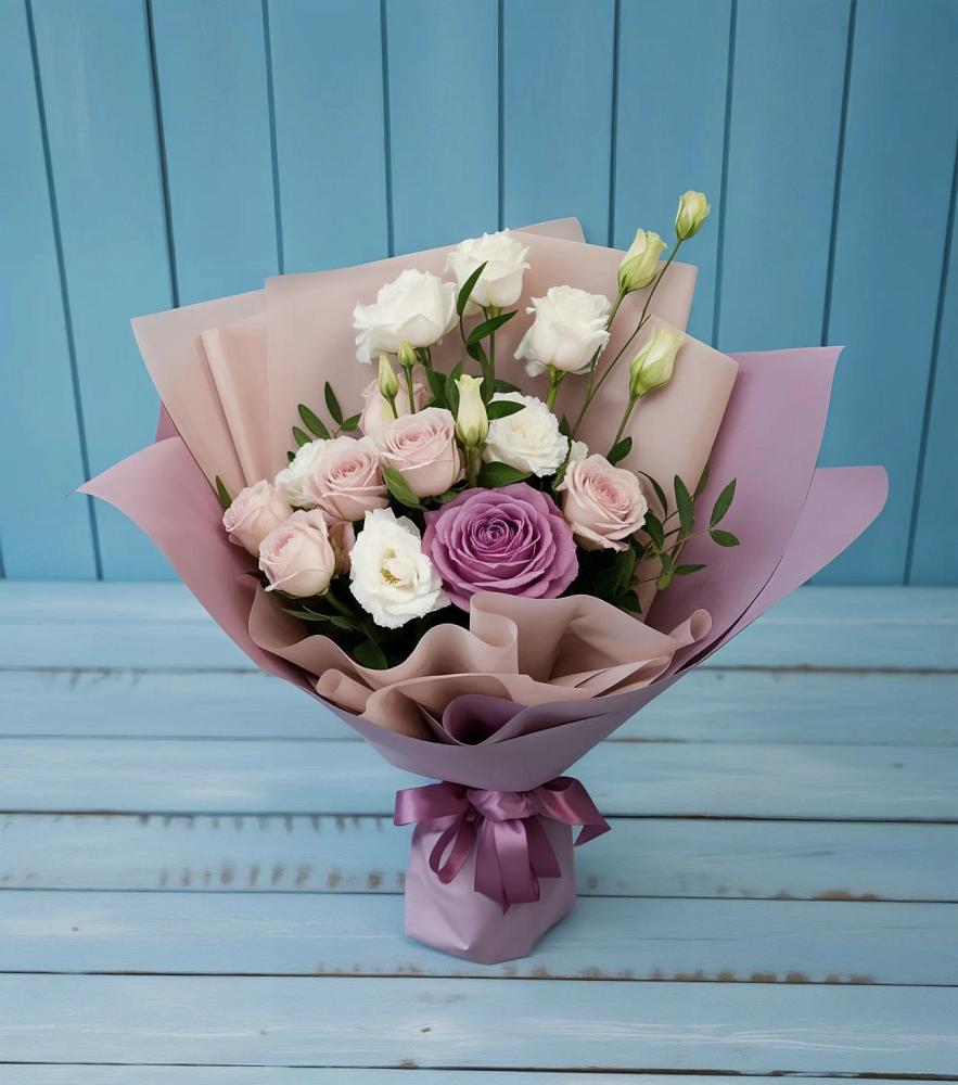 Букет цветов из: Розы и Лизиантусы в Иванино